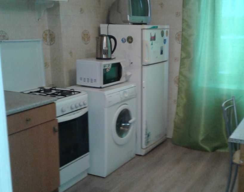 Дава се под наем Едностаен апартамент в Пловдив, Каменица 2 - 45 кв.м за 193.8 € - Снимка #2