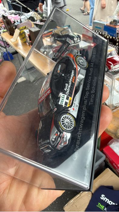 F40. Burago, 1/18-1/48, ferrari, porsche, mercedes
