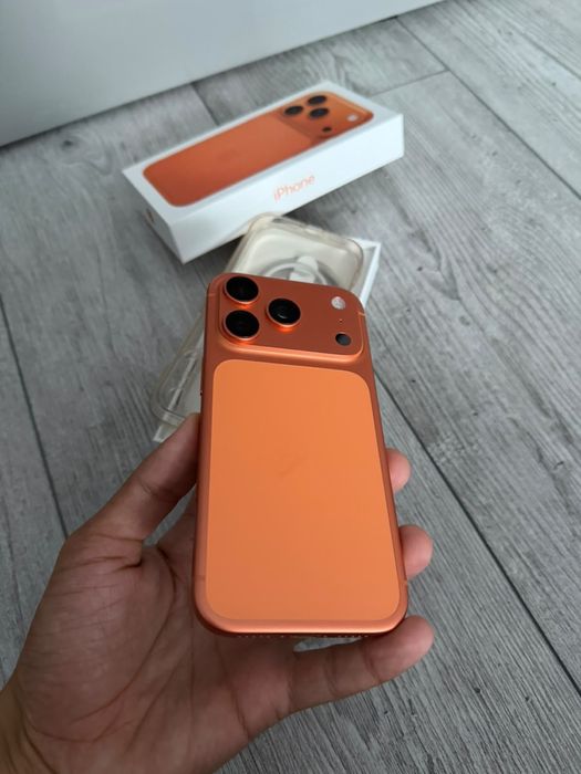 Iphone 17 pro , in stare perfecta , baterie 97 .Mai multe detalii in privat
