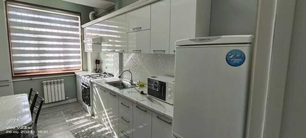 кирпичный домдан 1 каватдан 2 хонали квартира сотилади Шарк-2