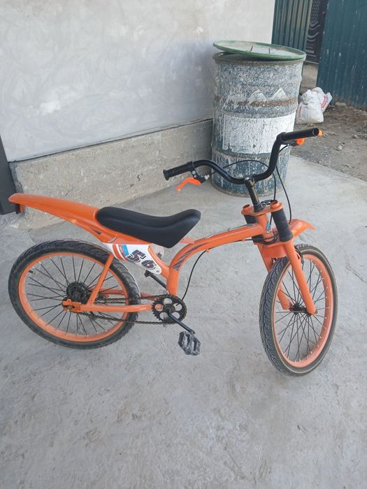 Велосипед сатылады. Адрес: Нокис каласы, табыс кошеси.