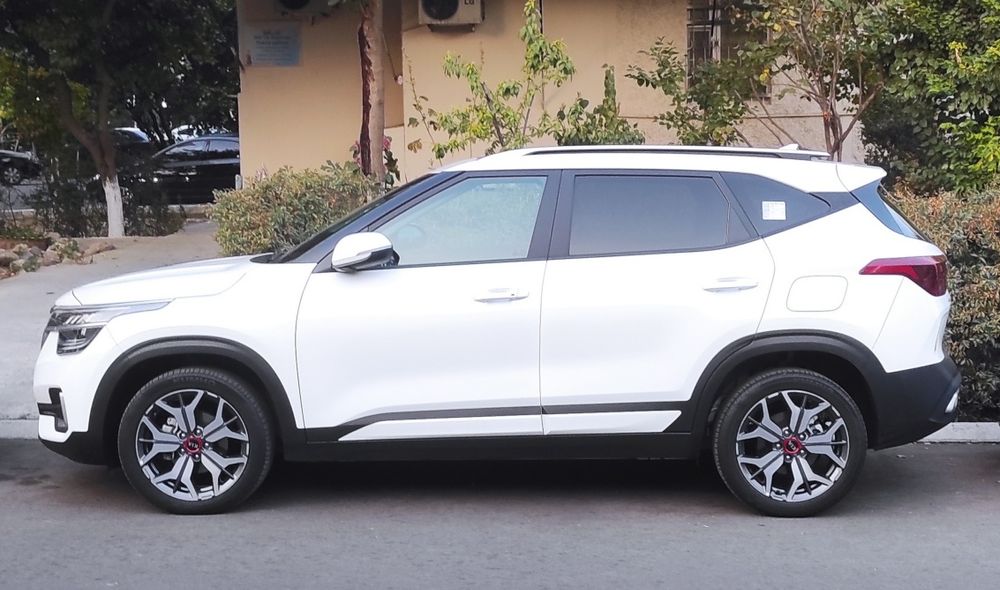 Продается своя Киа Селтос. Премиум комплектация.