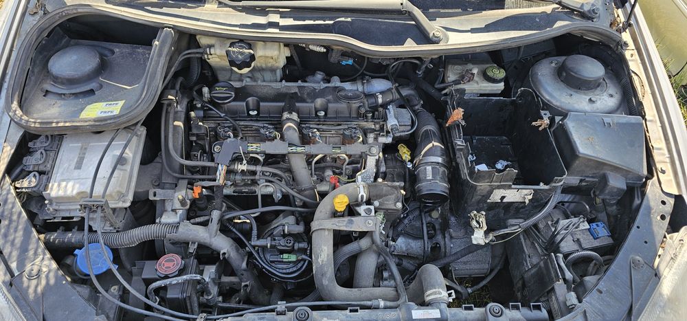 Peugeot 206 2,0 HDI на части