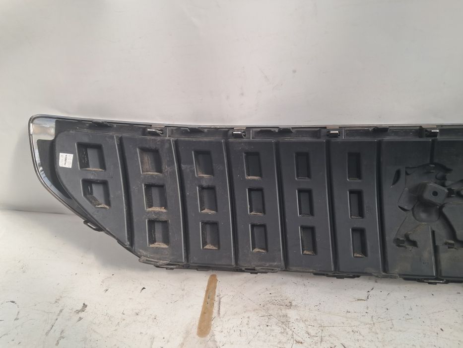 Грил решетка  Peugeot Expert  2016/2022г