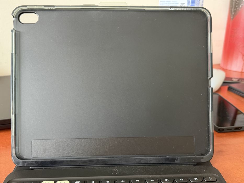 ZAGG PRO KEYS 2 wireless keyboard case for Ipad Pro13  M4 Black