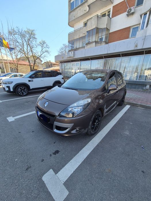 Vand Renault Scenic 1,5 D 110 Cai 2011 Automat