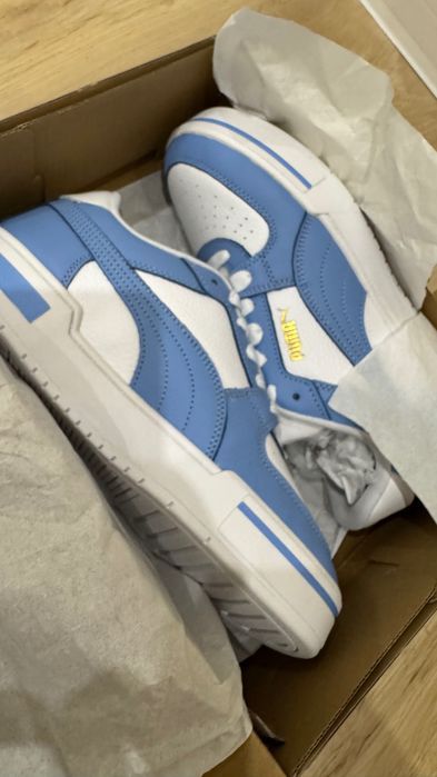 Puma 42.             ..