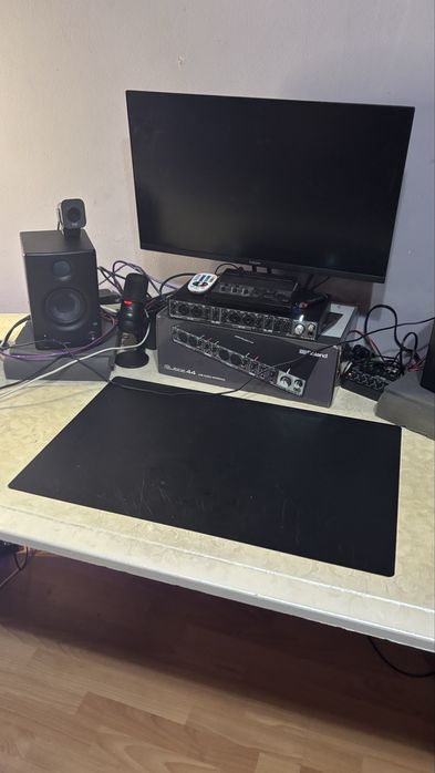 Компьютерный / офисный стол