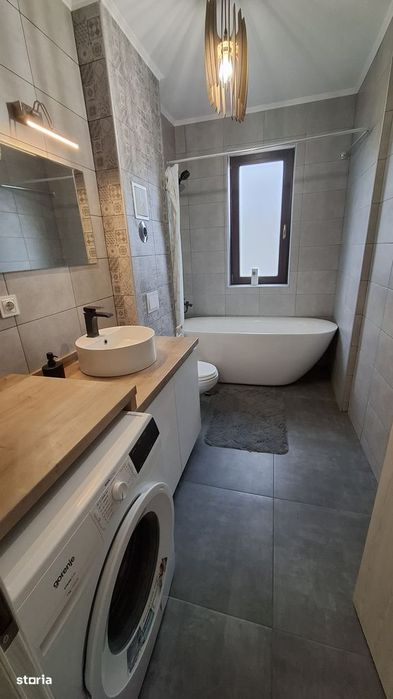 Apartament 2 camere decomandate- Foarte spatios- Zona D.na Stanca