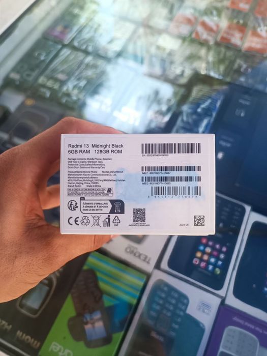 Redmi 13 yangi 1 kun ishlatilgan 1,700000 som kelishamiz  xotira 6/128