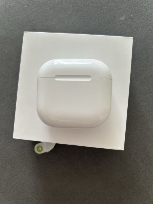 Наушники Air Pods 4