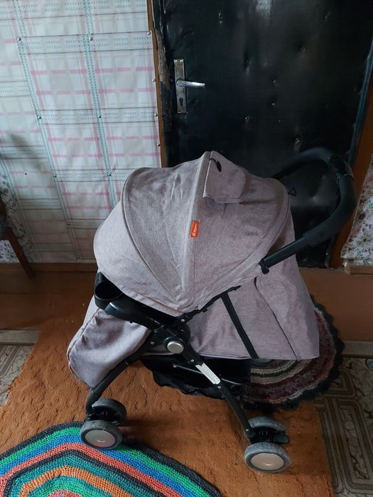 Детская Коляска состояние новая