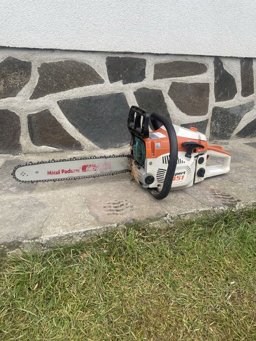 Vând drujbă Ruris Expert 451, în stare foarte bună de funcționare!