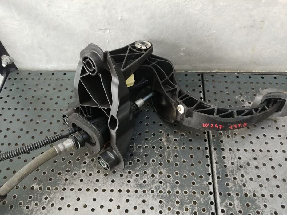 pedala frana 1.3 t b  mercedes b-class w247 2020 a2472900400