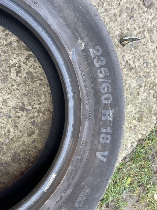 Anvelope vara 235/60 R18, 2 bic Continental, 2 buc Pirelli