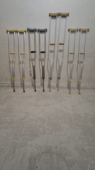 Костыли подмышечные