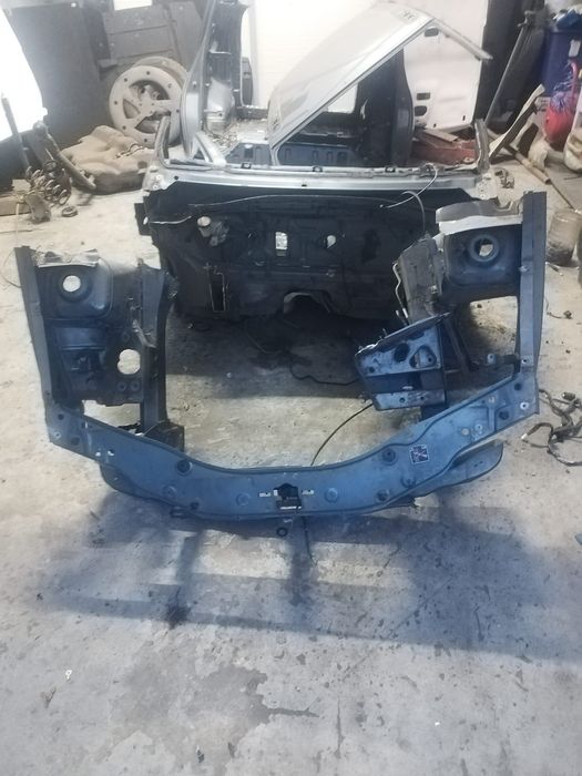 Parte Fata Lonjeroane Trager Armatura Dacia Duster
