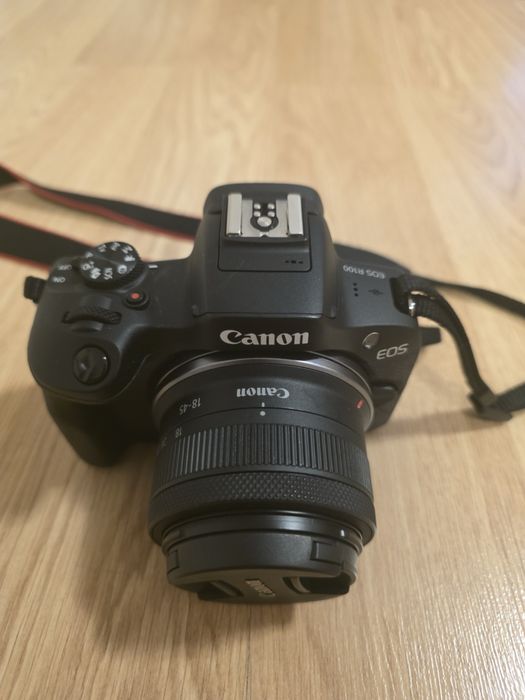 Canon EOS R100 + обектив Canon RF-S 18-45mm + обектив Canon RF-S 55-210mm f/5-7.1 IS STM + обектив Canon RF 50mm f/1.8 STM