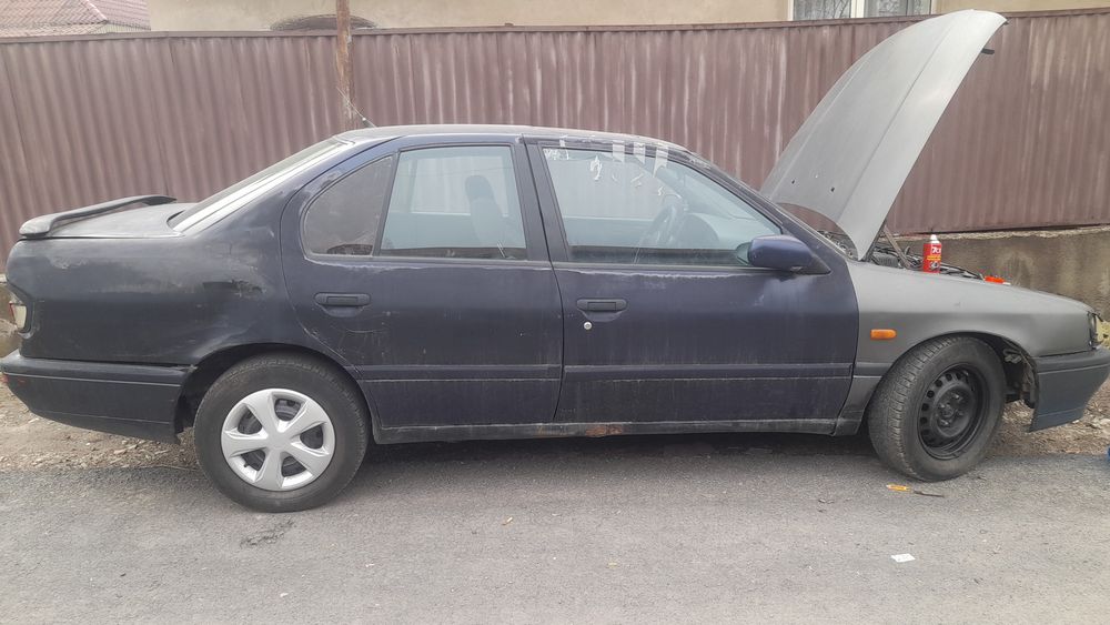 Продам машину ниссан примера