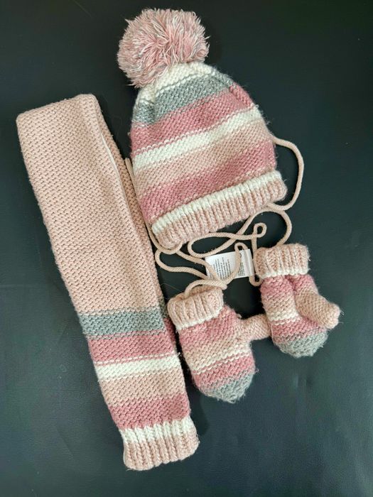 Set căciulă fular mănuși fete roz mărimea 80 GEMENE