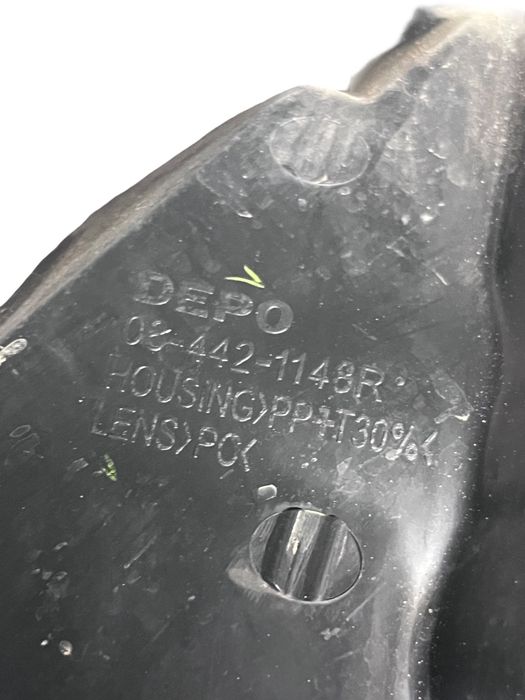 Far Cu Lupa Dreapta Fata Opel Vectra C Z02 2002 - 2009 08-442-1148R