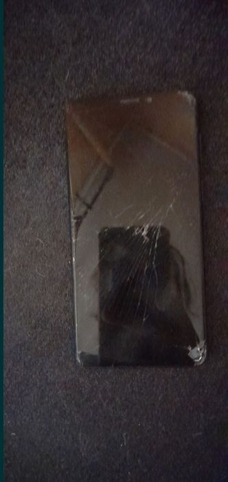 Телефон на запчасти