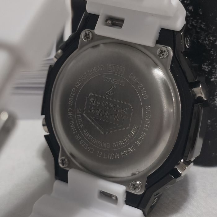 Ceas Casio G-Shock GM-2100 Alb