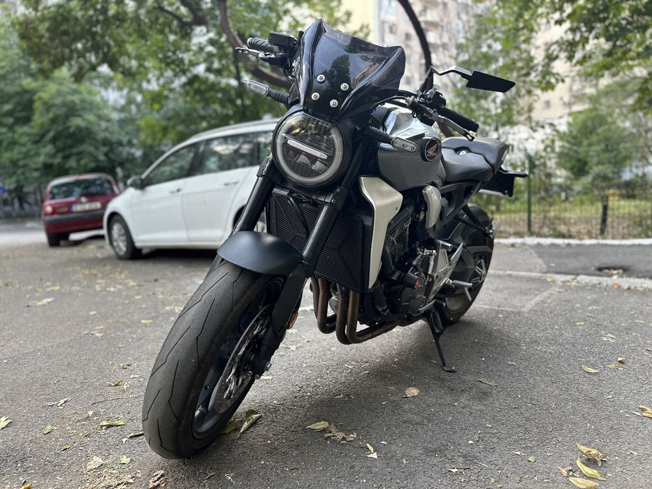 Honda CB1000R SC80/ 2020 / CRYPTO / BTC
