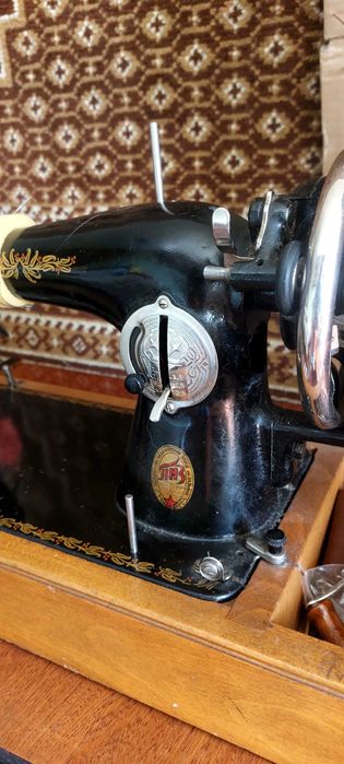 Швейная машинка ПМЗ