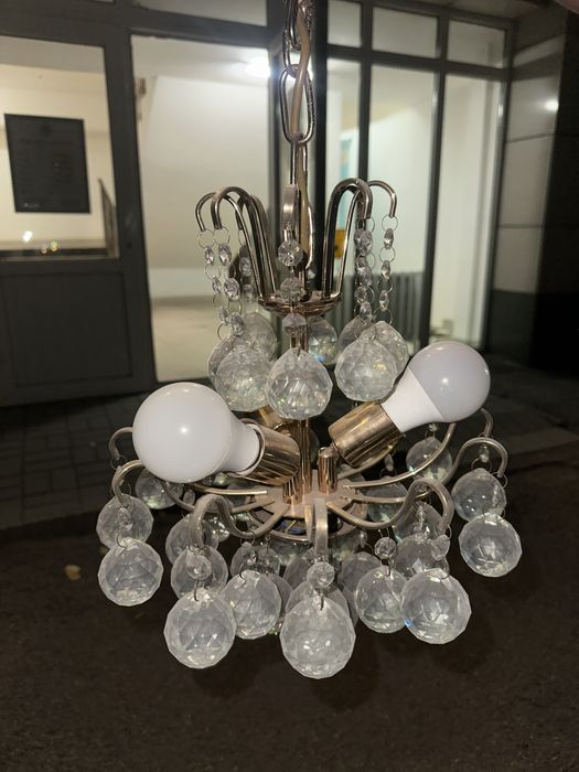 Продаются люстра