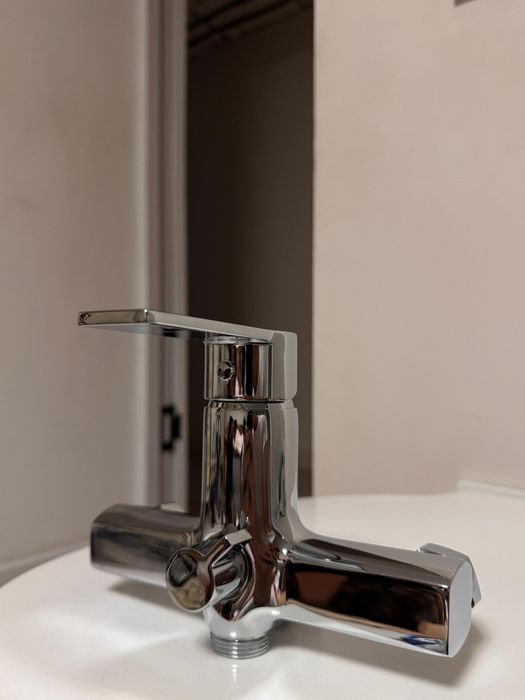 Срочно продам  новый смеситель для душа