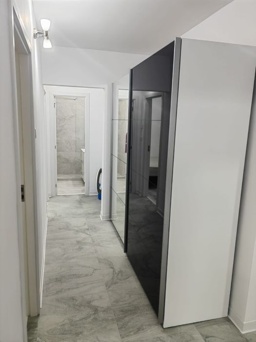 Apartament 3 camere decomandat zona podgoria cu loc de parcare