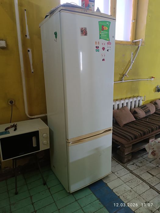 Холодильник рабочий. Район дистпетчерской.