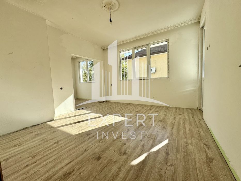 Продава се Етаж от къща в Варна, Галата - 100 кв.м за 2150 €/кв.м - Снимка #1