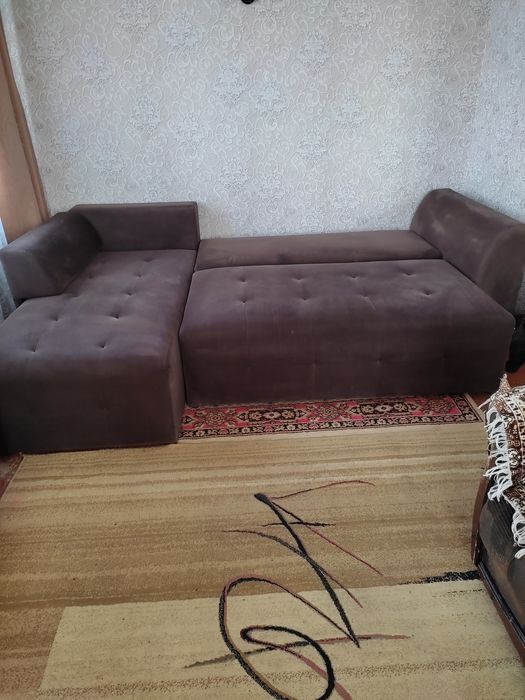 Продается диван угловой