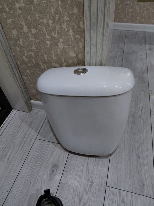 Бачок для унитаза