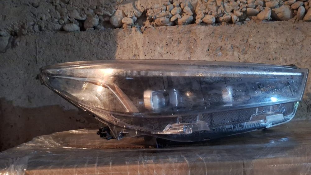 Фара на Чанган cs55 plus