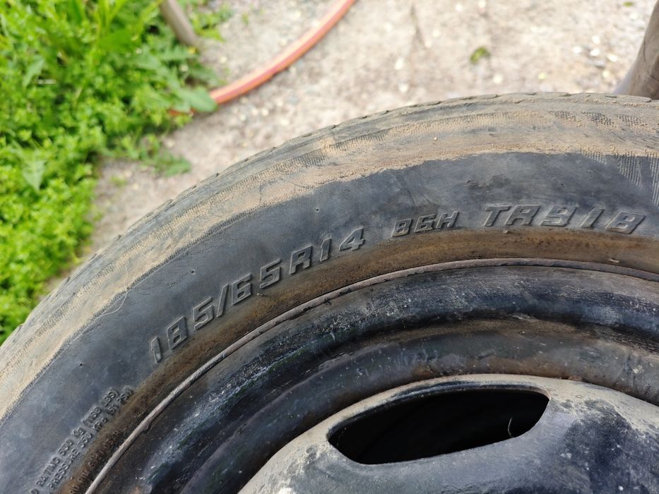 Продам на запаски.