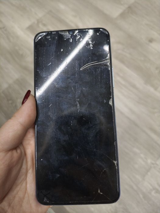 Продам телефон Vivo