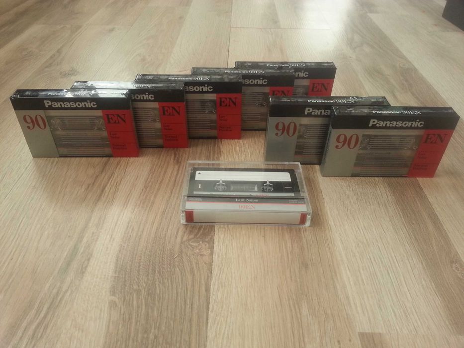 Panasonic аудио кассеты новые 8 шт. made in japan 1982 год.