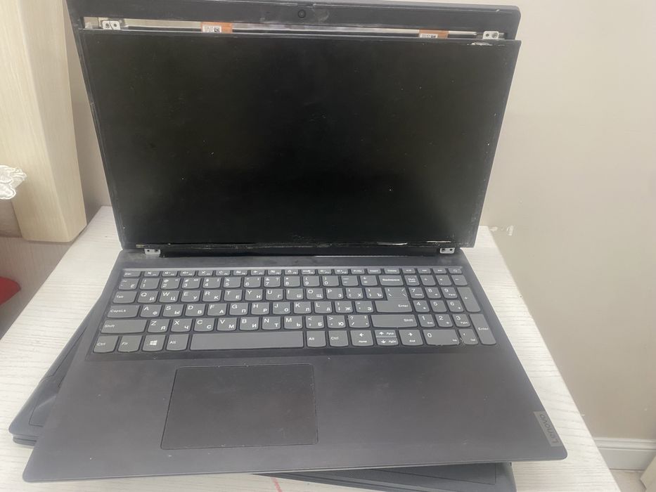 Б/у для запчасти 2 ноутбуки