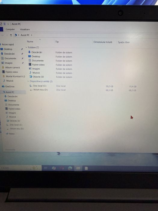 Laptop Lenovo V15-ada
