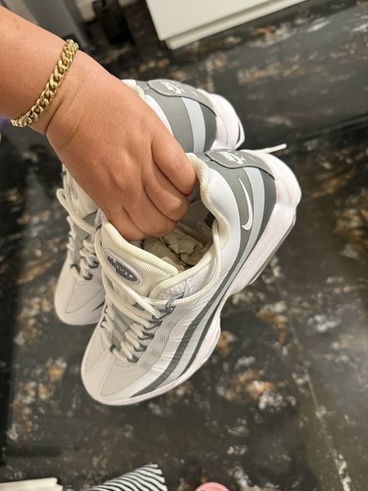 Adidasi Airmax model nou