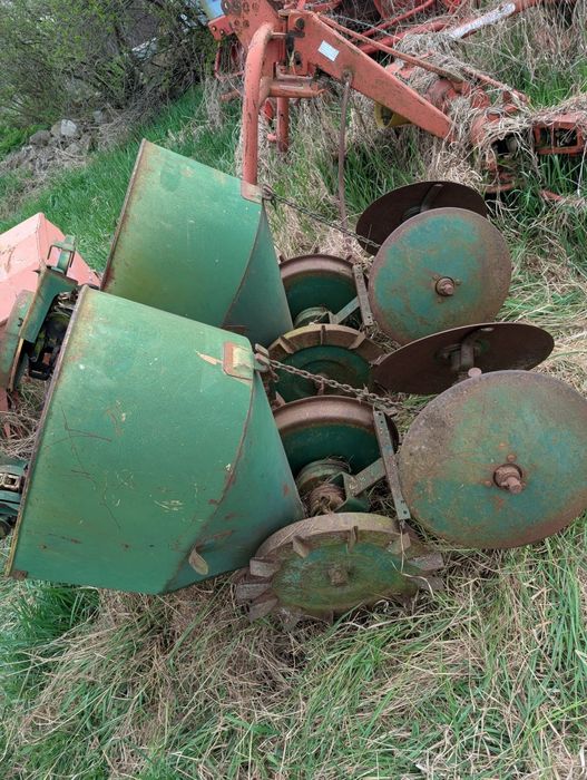 Masină de plantat cartofi