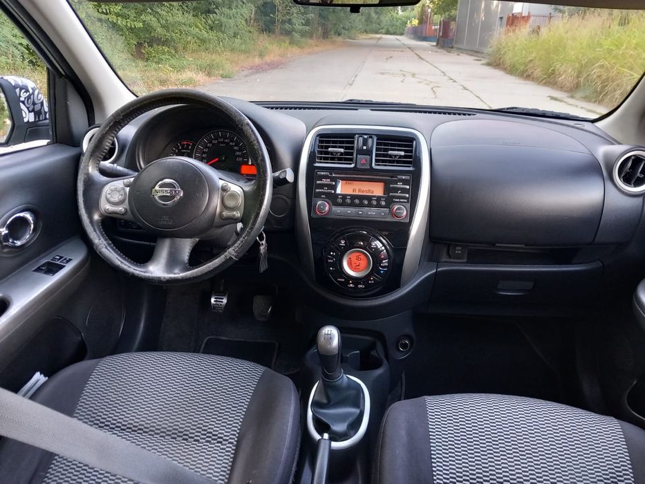 Vand Nissan Micra / 1.2 benzina ,euro 5 / an 2015 / alb perla