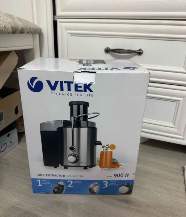 Соковыжималка Vitek в отличном состоянии