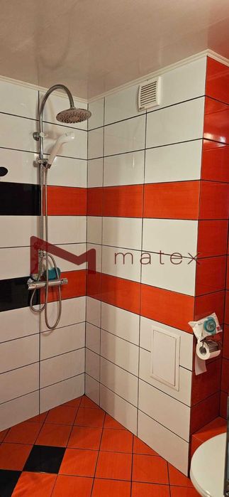 Просторен Многостаен Апартамент на отлична локация-Кателиев