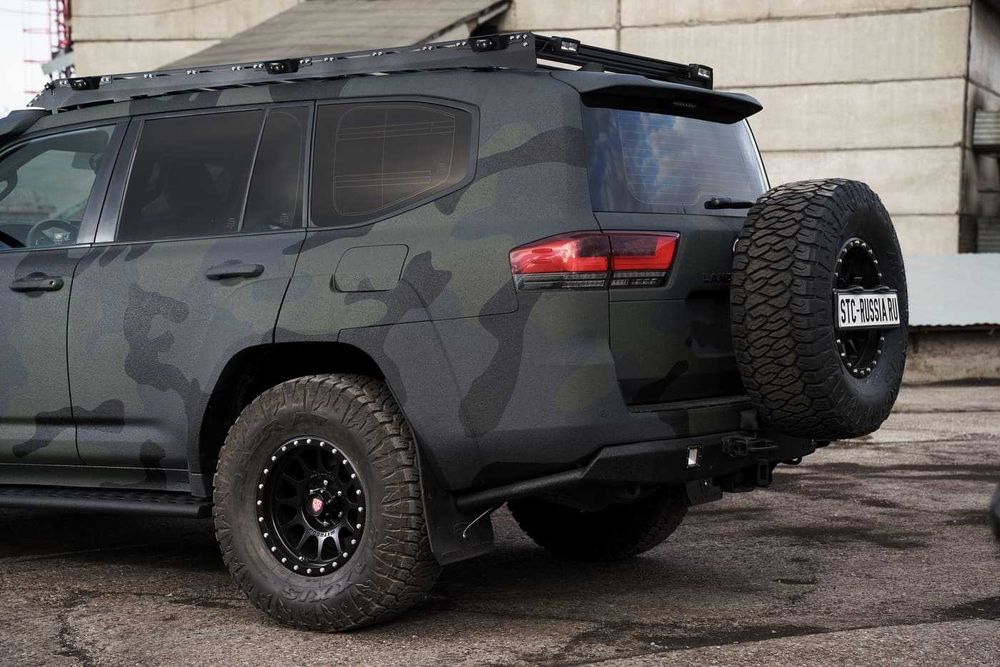 Бампер силовой задний TOYOTA LAND CRUISER 300