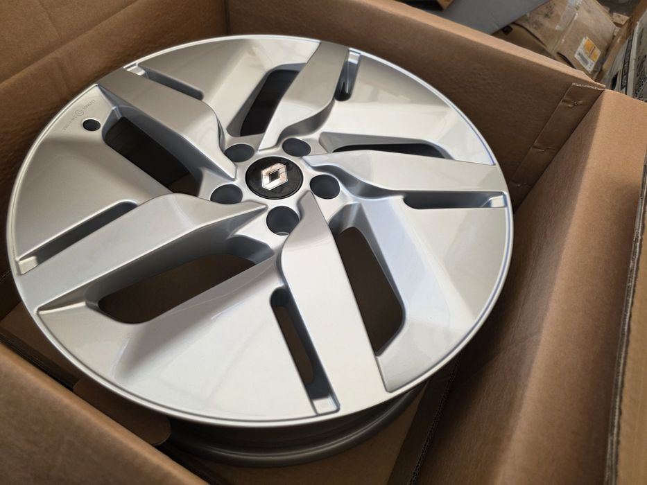 Jante de aliaj pentru Renault pe 19 marca fondmetal