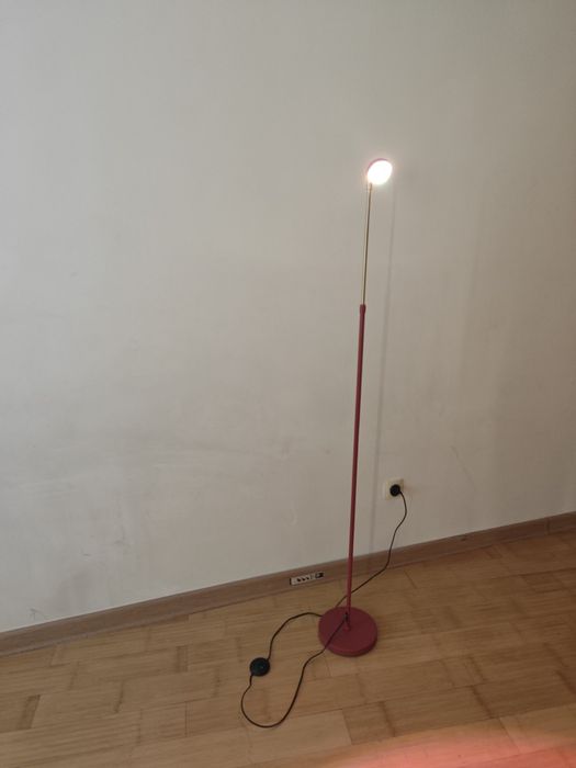 Напольная новая стальная лампа